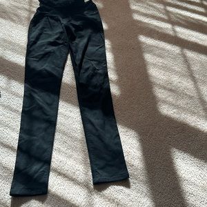 Maternity- A Pea in the Pod- Size Small Black Pants